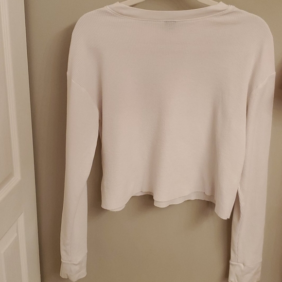 Top - Picture 2 of 4